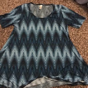 Lularoe perfect tee. Size small. Blue,white,black